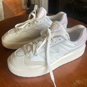 NWT!!! New balance CT302SP